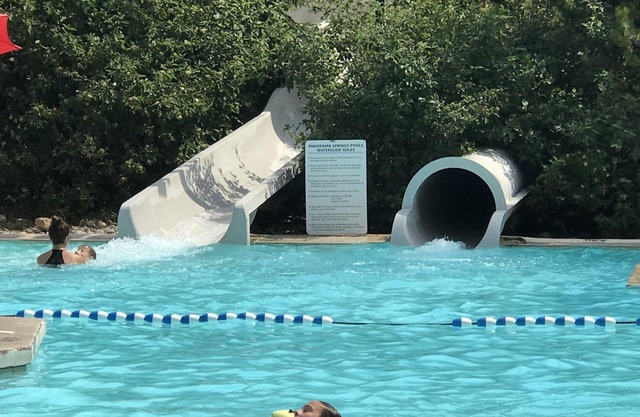 Clean, comfy, cozy. Ski in/ski out. Family friendly.