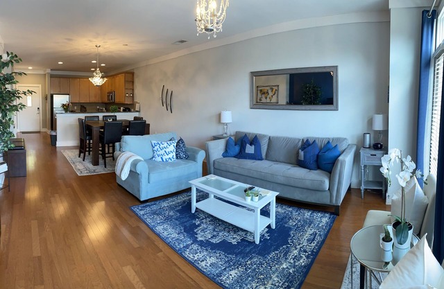 CLEAN! Downtown Davidson Condo - Style, Comfort, and Location you can't beat!