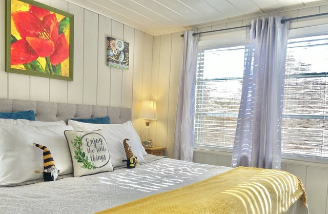 Clean peaceful cottage