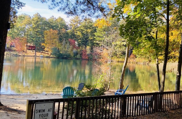 Clear Pond Inn - Penthouse, Pet friendly beach front property in Plymouth!