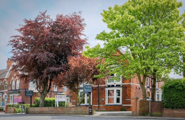 Clee Hotel