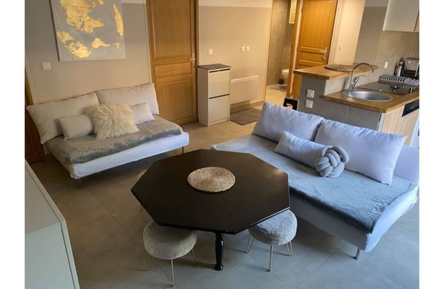 CLICHY SOUS BOIS RECENT & WARM APARTMENT