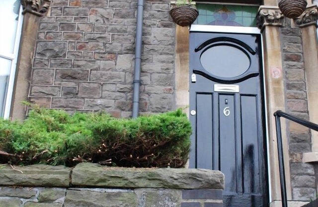 Clift Guest House