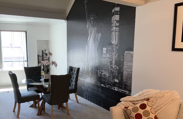 Close to City , ideal for everybody , comfy bed and sofa . Convenience and style
