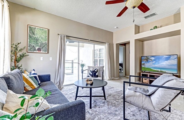 Close to Disney 3 bedrooms/pool/gameroom