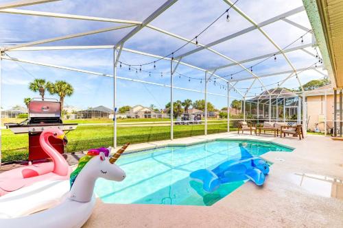 Close to Disney 3 bedrooms w pool and Gameroom