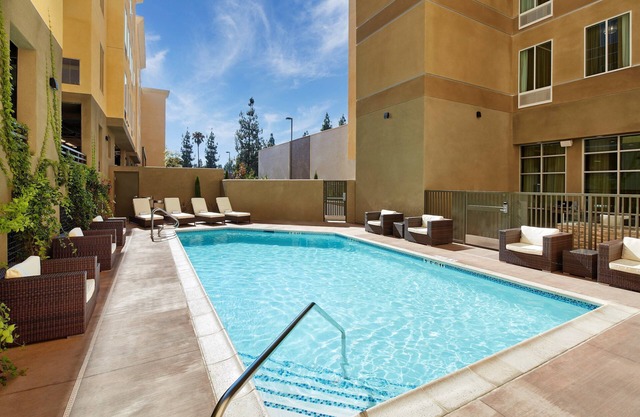 Close to Downtown Disney + Disneyland Monorail Entrance | Perfect for Families!
