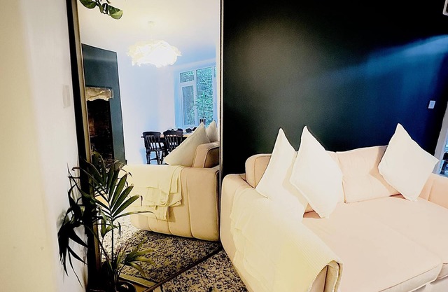 Close to Leeds Centre - The Snug Apartment