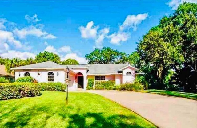 *COASTAL BEAUTIFUL Pool Home All to yourself! *
