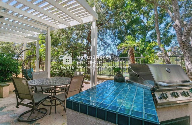 Coastal Elegance on Stoney Pointe #42075