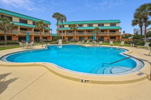 Coastal Oasis Refined Living Ocean Views