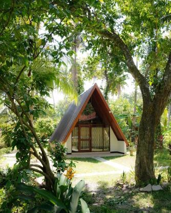 Coco Breeze Cabanas - free Airport pick up or drop off