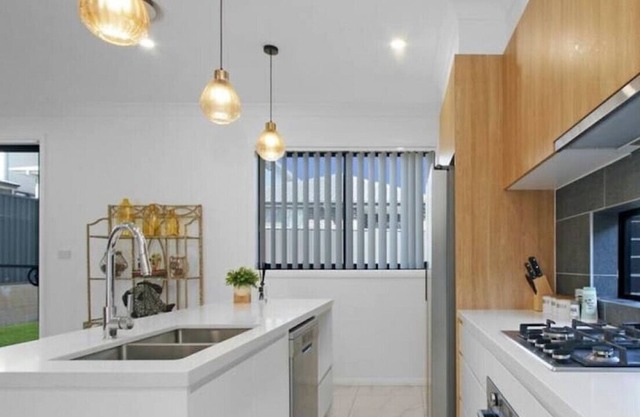 Colebee | 4BR Modern House | Near Business Park