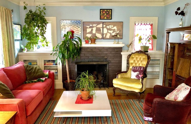 Colorful Roseway Bungalow - a classic old Portland charmer!
