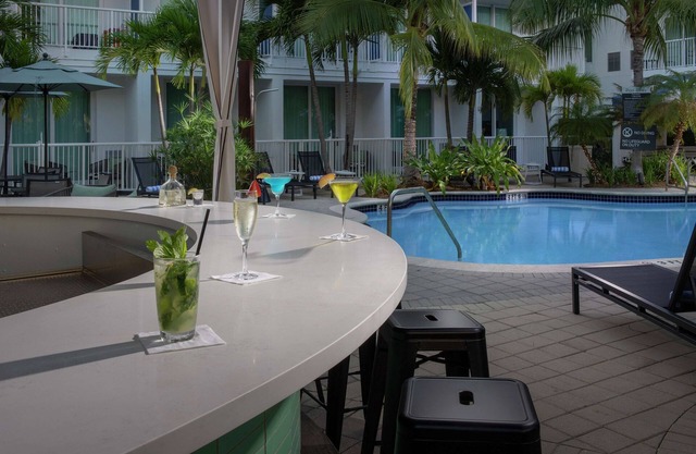 Comfort & Convenience 2 Pet-Friendly Units!