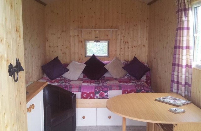 Comfort Double Shared Bathroom with Park View