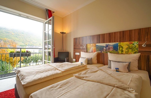 Comfort double room on the Moselle side - Hotel Cochemer Jung