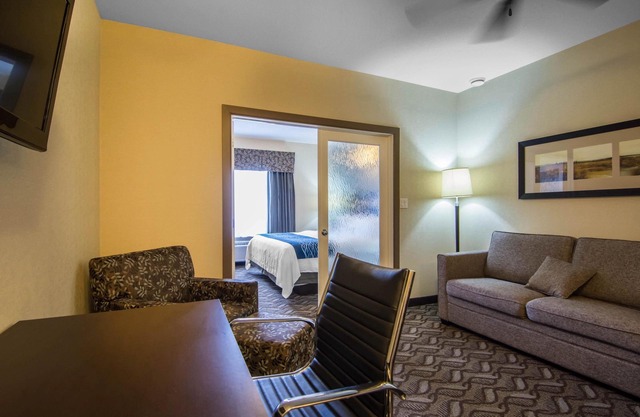 Comfort Inn & Suites