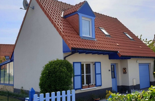 Comfortable and relaxing house, large veranda and enclosed garden in Wissant