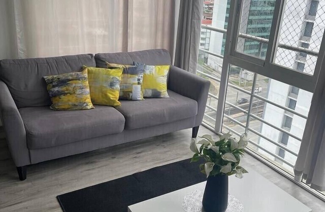 COMFORTABLE CENTRAL AND COZY APARTMENT