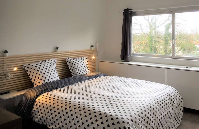 Comfortable designer apartment (Free Parking) 10 minutes from Bordeaux