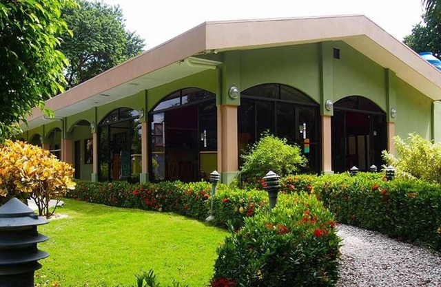 Comfortable Hotel Room in Potrero Sleeps 4 - With Pool TV and AC