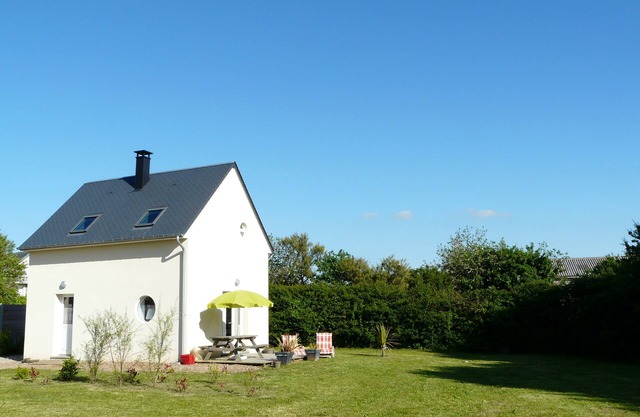 Comfortable house, 500 m from the beach