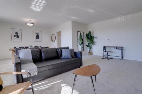 Comfortable & Luxury condo @Crystal City
