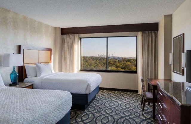 Comfortable suites in East Dallas
