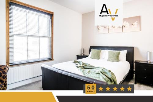 Comfortable Two-Bedroom House - Garden, Free Parking, Fast Wi-Fi, Great for Business & Relocation By AV Hughes Properties