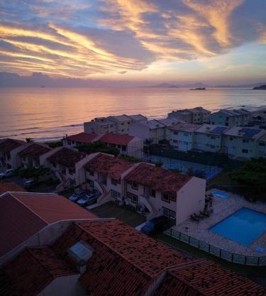 Comforto a Beira-Mar com Vista Deslumbrante