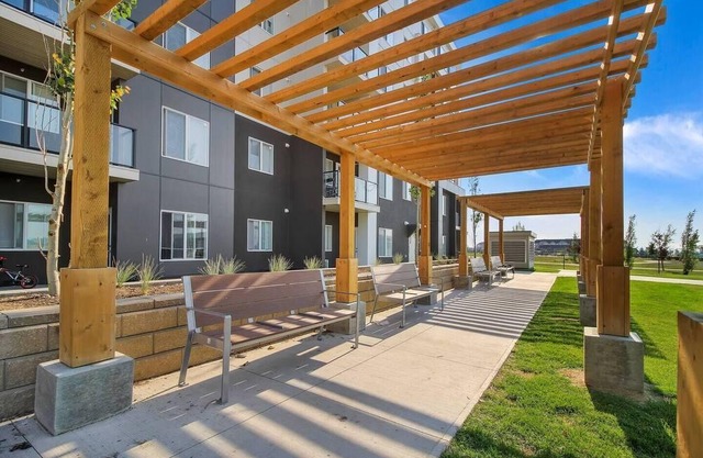 Comfy 2BR+2BathCondo near Airport+AC+HeatedParking