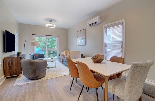 Comfy 3 BR Retreat: mins to NYC - 3 nt min/inquire