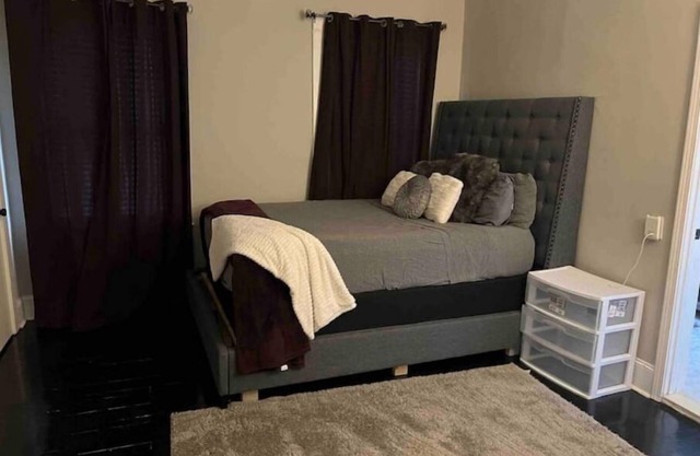 Comfy Charlotte Ranch Home Near Uptown