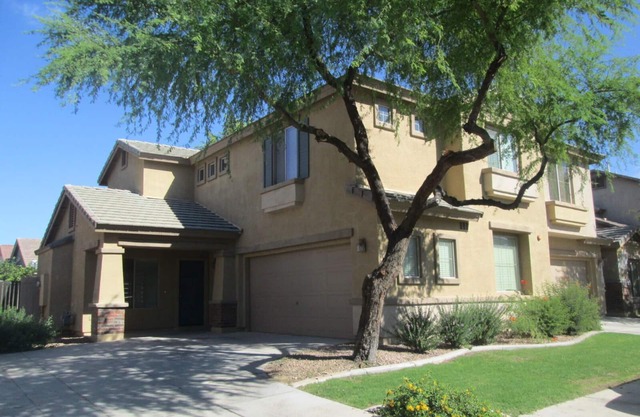 Comfy City Retreat 3BR & 2.5BA