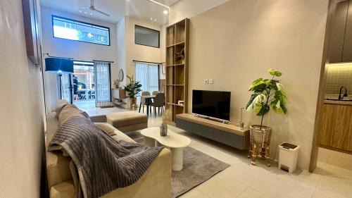 Coming Soon Davion House