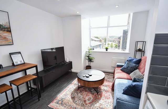 Compact & Stylish 1 Bedroom Apartment in Bradford