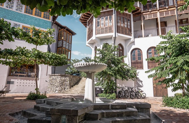 Condo with outside dining area, few steps to Danta Beach- At Las Catalinas