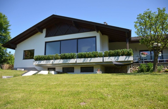 Contemporary Country House, Fantastic Alpine Views, near Salzburg
