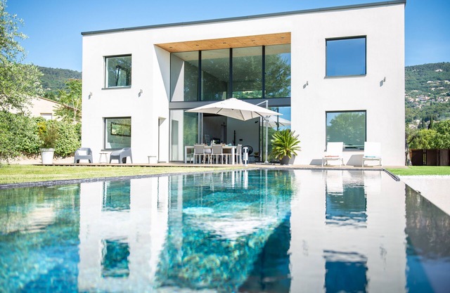 Contemporary house