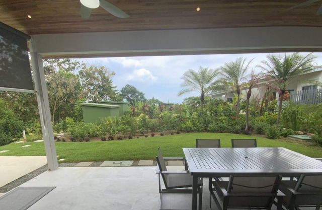 Convenient to Amenities, pool, high speed internet