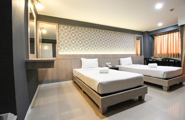 Convenient Park Bangkok Hotel