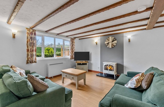 Conveniently located to explore all that Cornwall and Devon have to offer