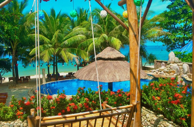 Coral Bay Resort