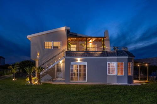 Coral Paradise Luxury Modern Family Villa with Jacuzzi, Pool View & Parking in Rhodes Island