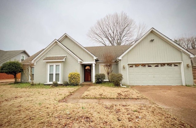 Cordova! Modern 3BR, Hot tub&bbq