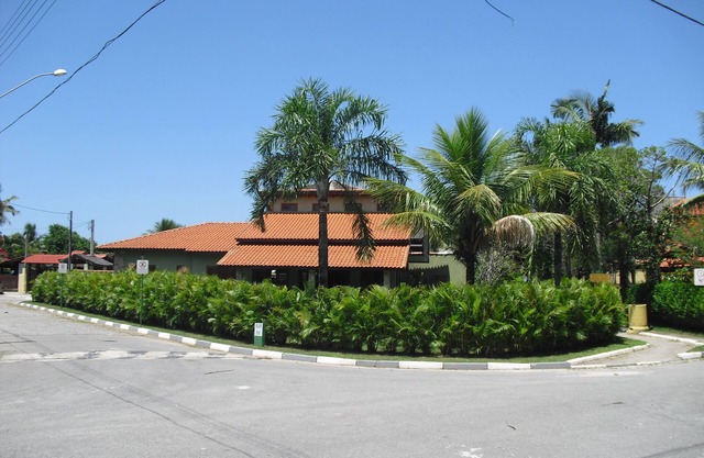COSTA DO SOL HOUSE, 3 bedrooms, with WIFI and only 30 meters from the beach.