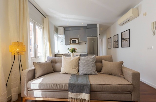 Cosy 1 Bedroom Apartment - Madrid
