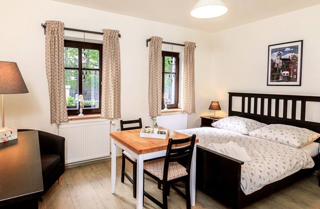 Cosy apartment for 2 people with WIFI, TV, terrace and parking
