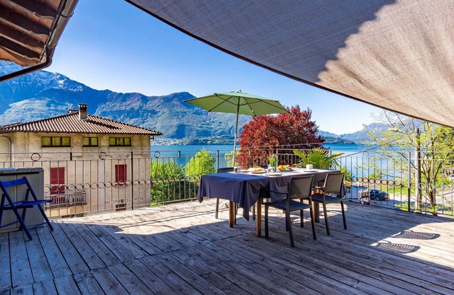 Cosy apartment for 4 guests with WIFI, A/C, TV, patio and parking